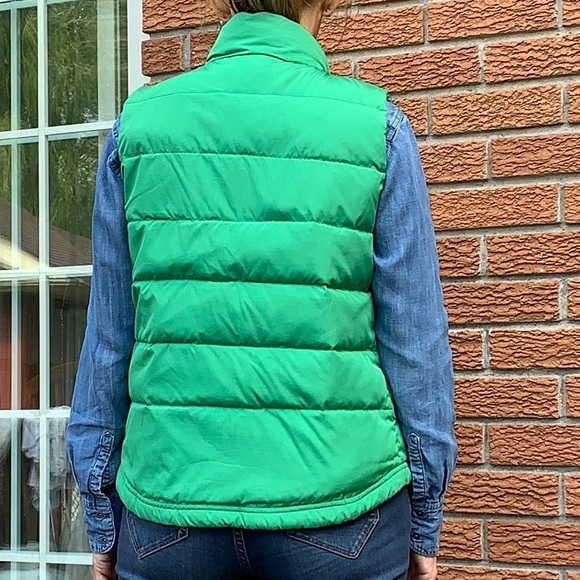AE zip up vest - Picture 2 of 6